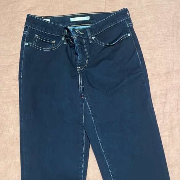 LIKE NEW - Levi’s 311 Shaping Skinny Jeans - size 27 - Picture 3 of 3